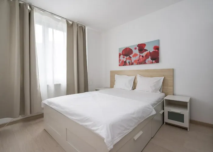 Balcescu No. 33 Apartment