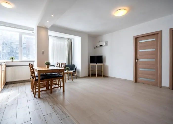 Balcescu No. 33 Apartment