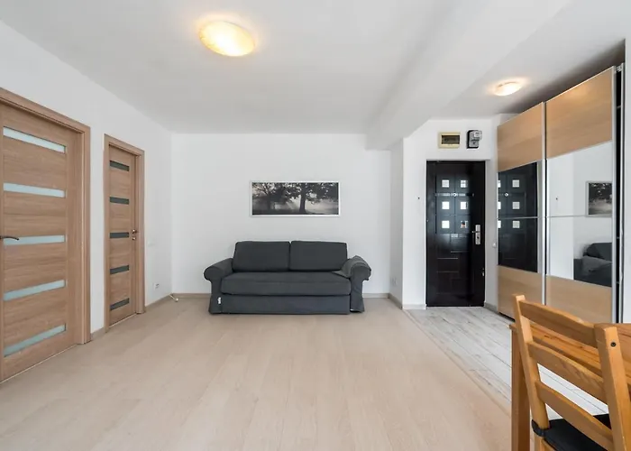 Balcescu No. 33 * Bucureşti