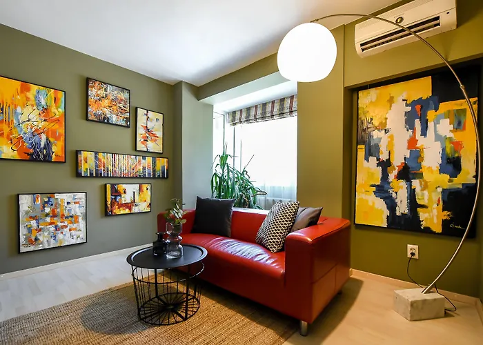 Balcescu No. 33 Apartment *