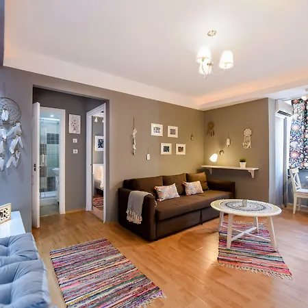 Balcescu No. 33 Apartament *